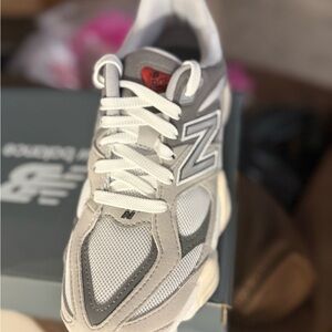 New Balance 9060 Grade School